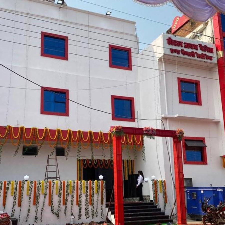 Hotel Awadh Palace Sahjanwa Buitenkant foto