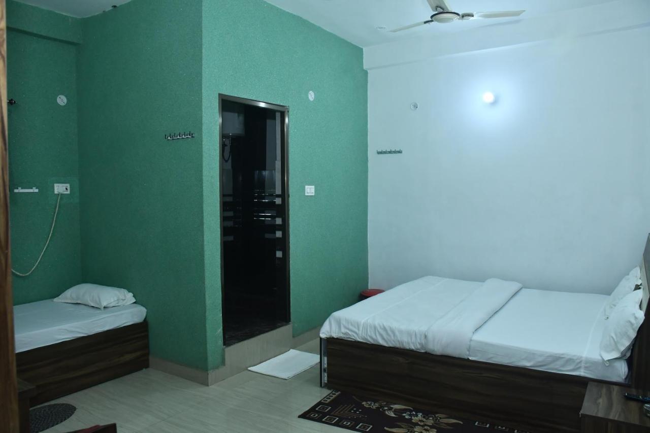 Hotel Awadh Palace Sahjanwa Buitenkant foto